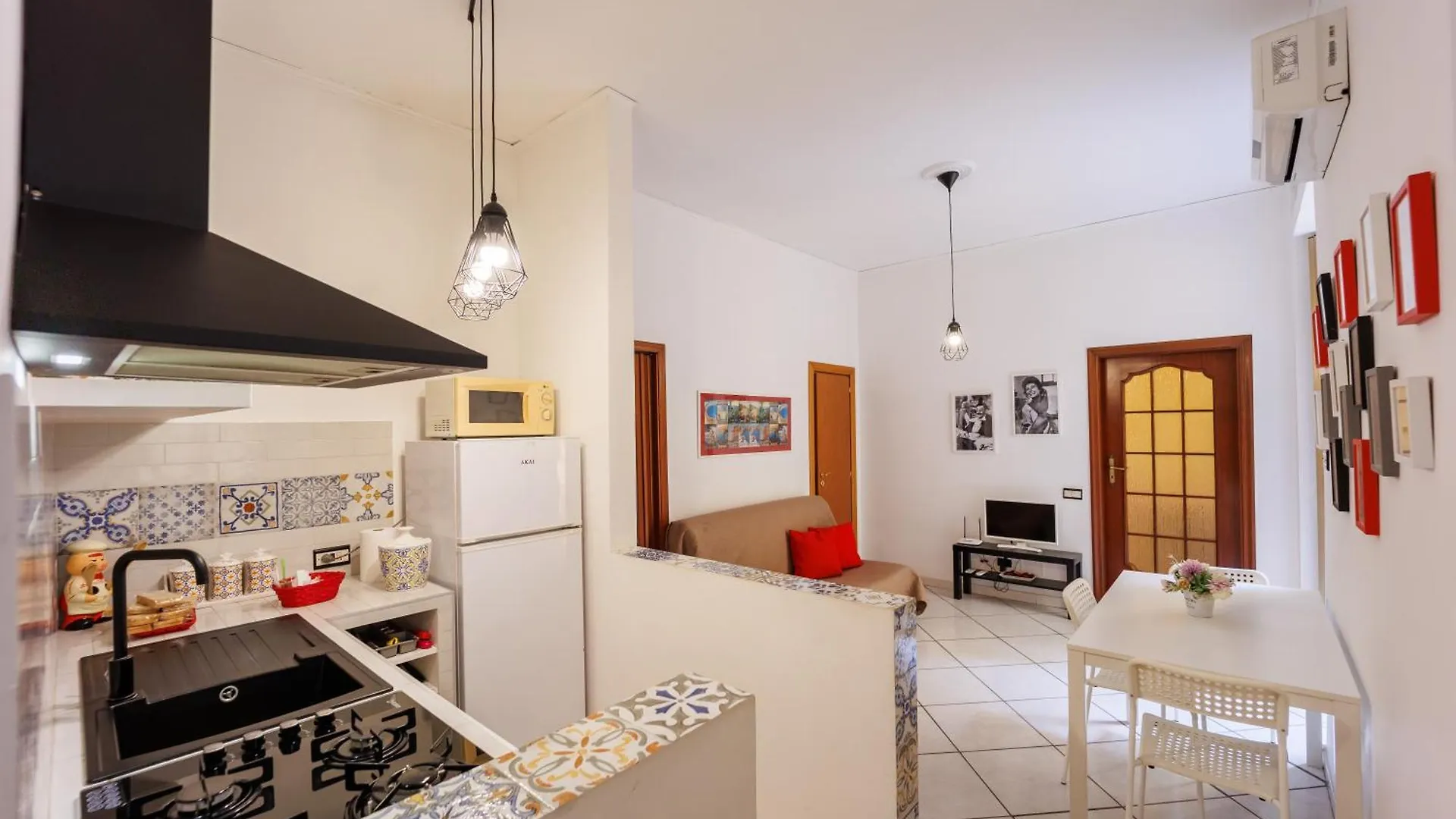 Peddy House Villa Naples 0*,  Italy